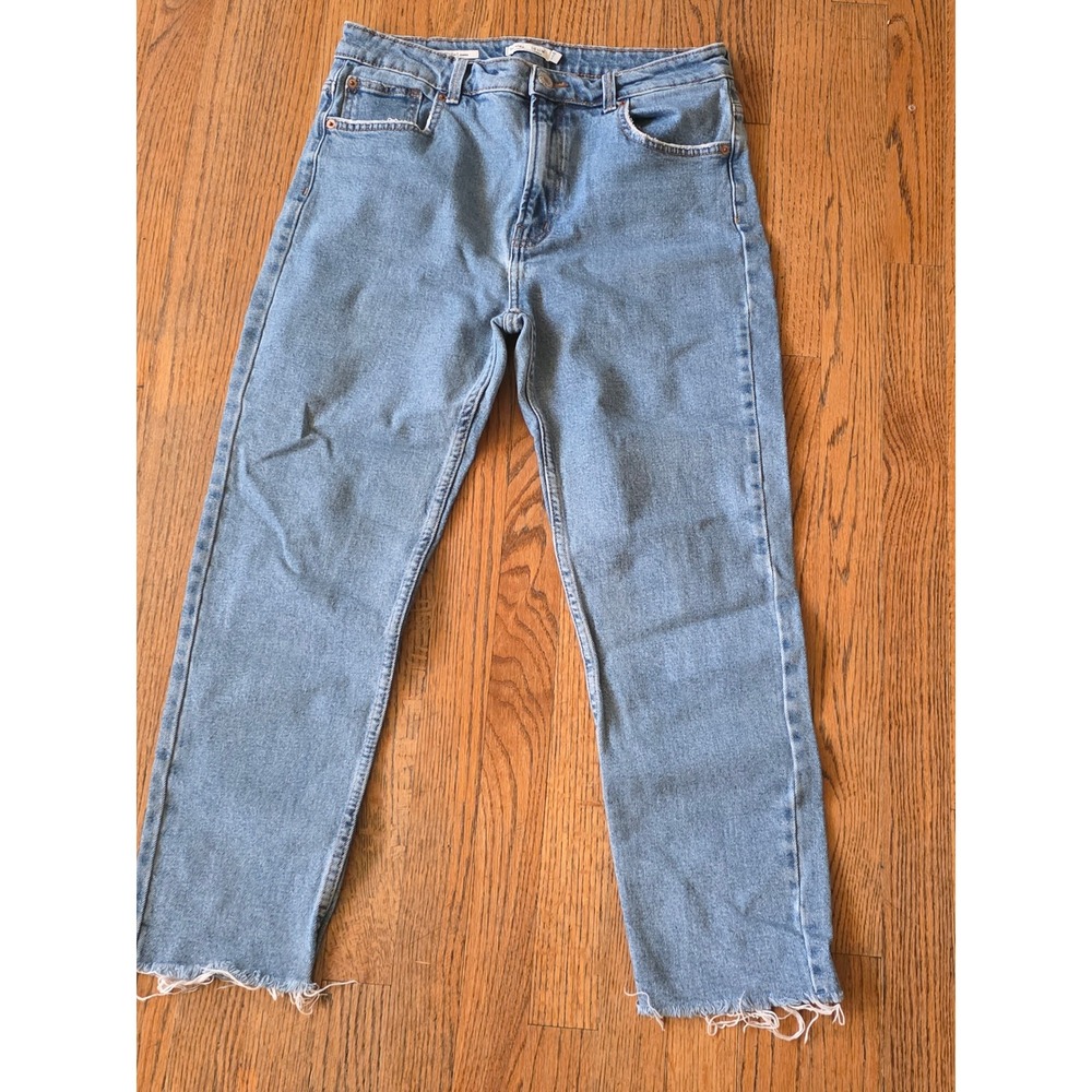 Bershka Women Light Wash Straight Cropped Raw Hem Jeans Blue Size 10